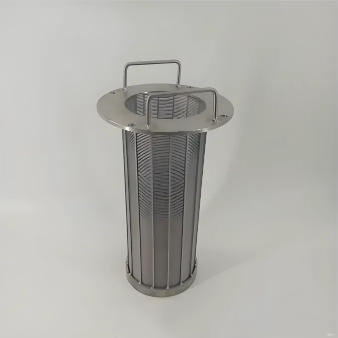 Why are wedge filters not made of lead alloy materials?